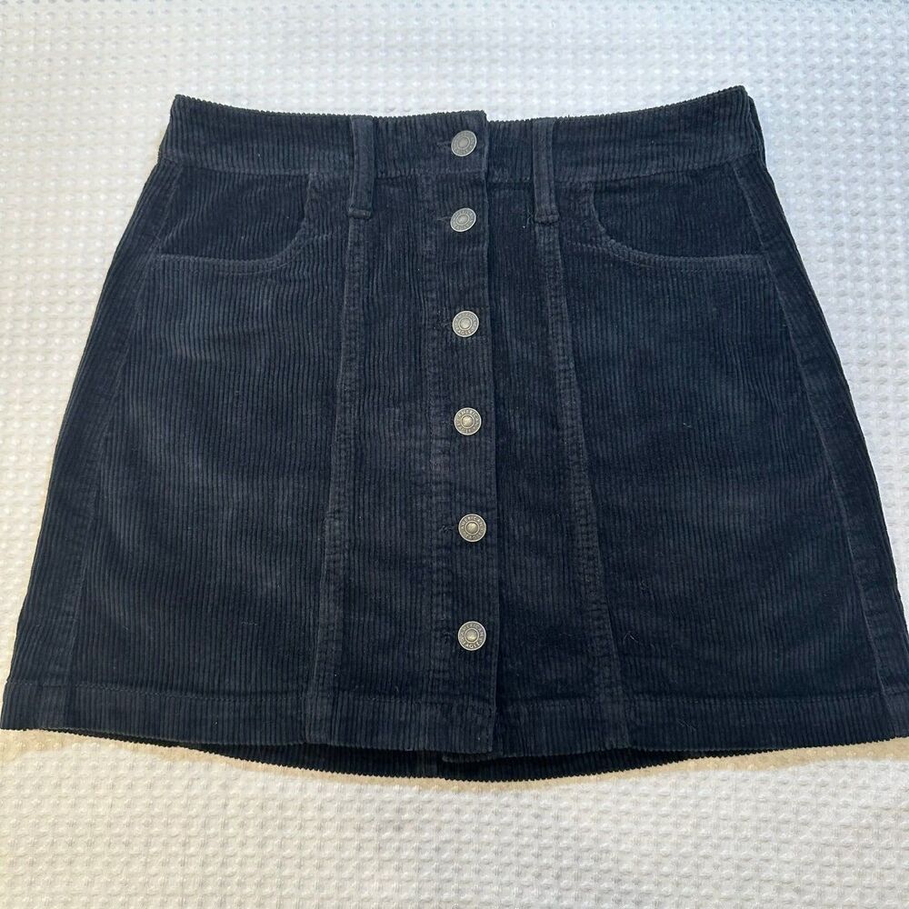 American Eagle Full Snap Black Corduroy Mini Skirt Size 4
